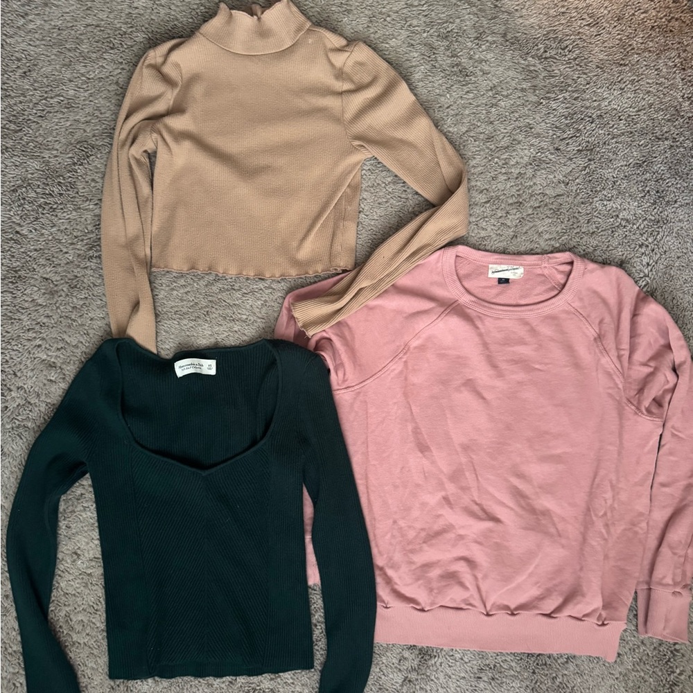 Abercrombie & Fitch Aerie  Women's Basic Top Bundle